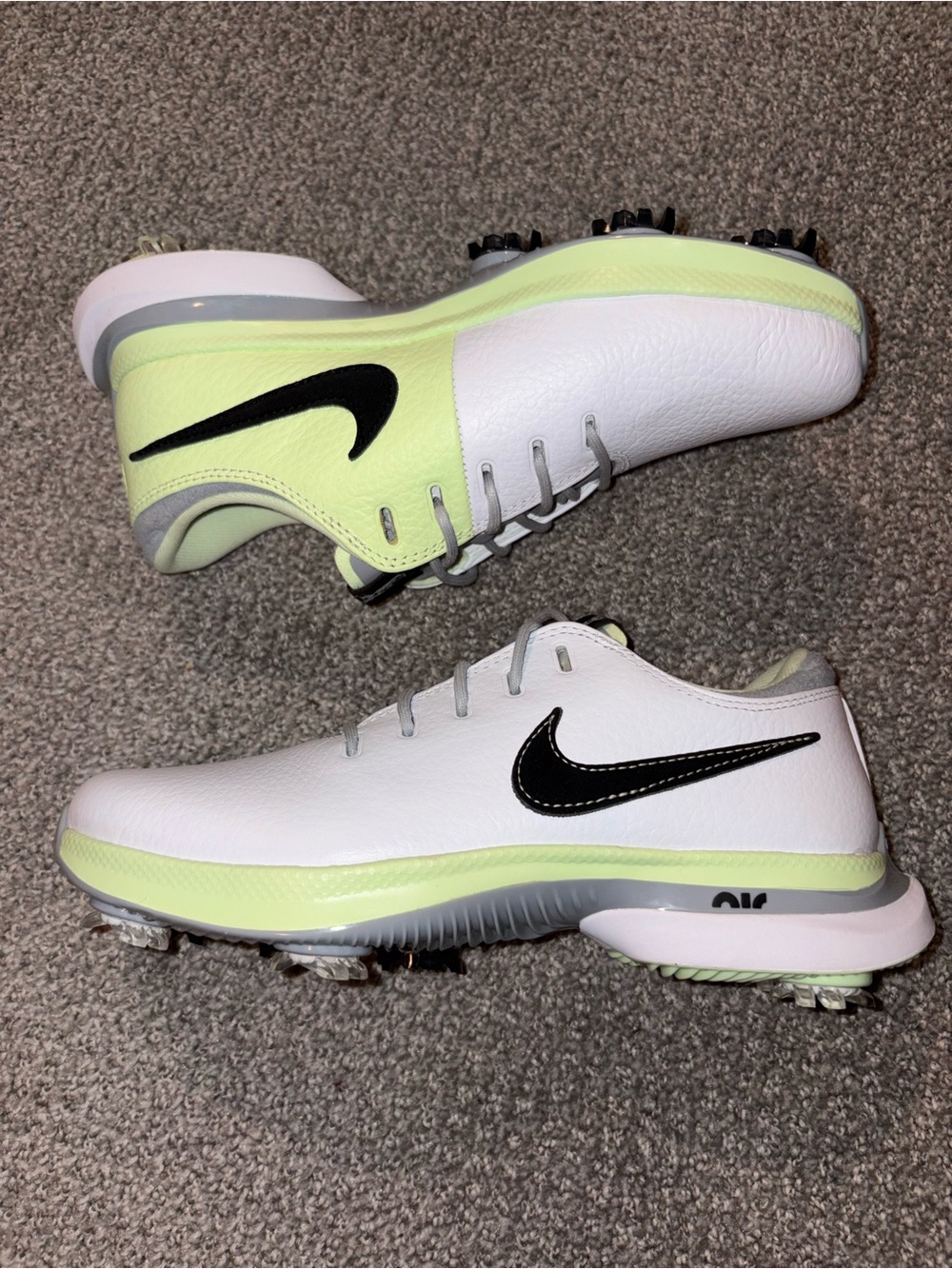Nike Men’s White & Light Green Golf Shoes with Black Swoosh US Size 5
